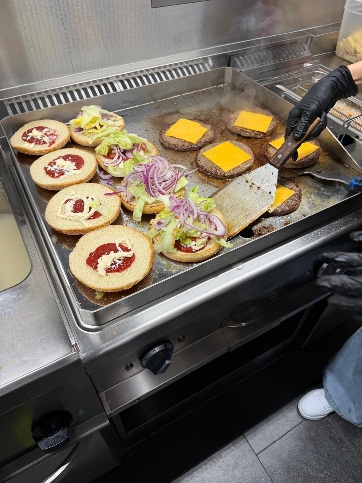 Burger frisch von der Plancha
